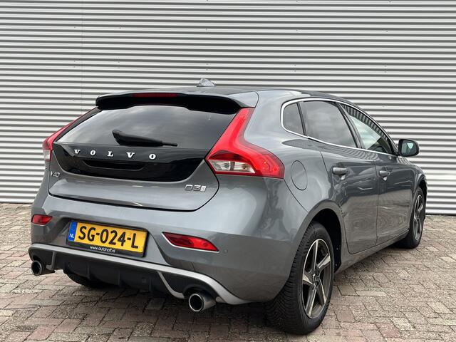 Volvo V40 2.0 D3 Business Sport | Nieuw Binnen! | Automaat | Stoelverwarming | Navi