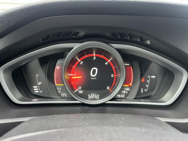 Volvo V40 2.0 D3 Business Sport | Nieuw Binnen! | Automaat | Stoelverwarming | Navi