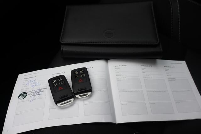 Volvo V40 1.5 T2 Edition+ (NL auto), Navigatie, Panoramadak, Camera, Cruise control, Harman/Kardon soundsystem, Stoelverwarming