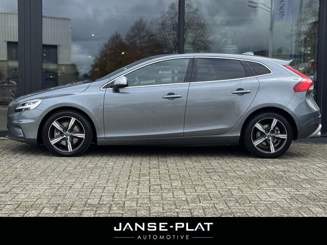Volvo V40 1.5 T3 Polar+ R-Design AUT | Pano | Trekhaak | Leder |