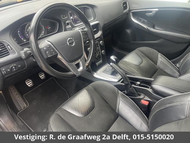 Volvo V40 2.0 T4 Business Sport | Cruise Control | Parkeersensoren | Stoelverwarming