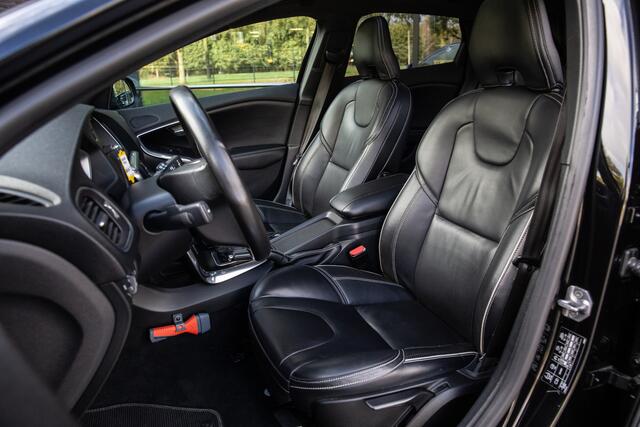 Volvo V40 2.0 T4 Business Sport Rdesign , Panoramadak, Trekhaak,