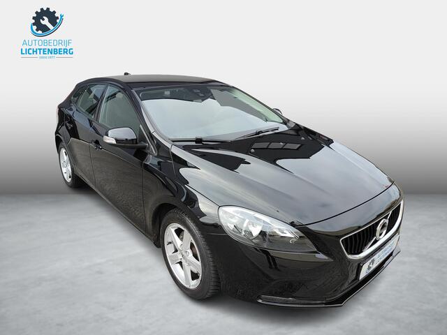 Volvo V40 2.0 T2 Momentum