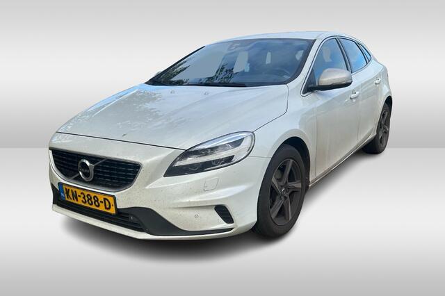Volvo V40 2.0 D2 R-Design / Trekhaak / Camera / Leder&Alcanata / 16'' / Parkeerhulp V+A / Stoelverwarming / Cruise Control