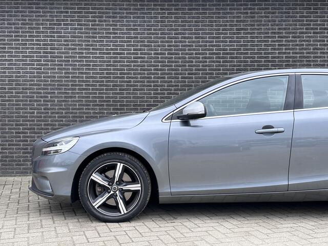 Volvo V40 2.0 T4 Business Sport | R-Design | Navigatie | Stoel verwarming