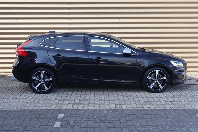 Volvo V40 1.5 T3 Polar+ Sport l Leder