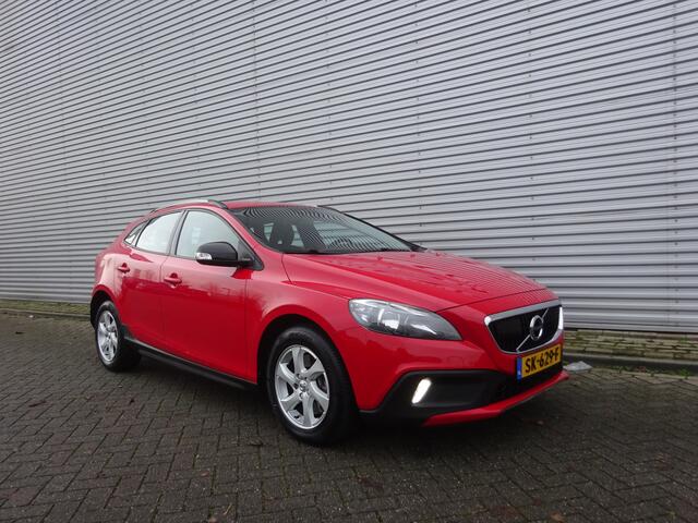 Volvo V40 CROSS COUNTRY 2.0 D2 Kinetic 1e Eigenaar / Automaat / Climate / Navi / Parkeers. / Lm velgen