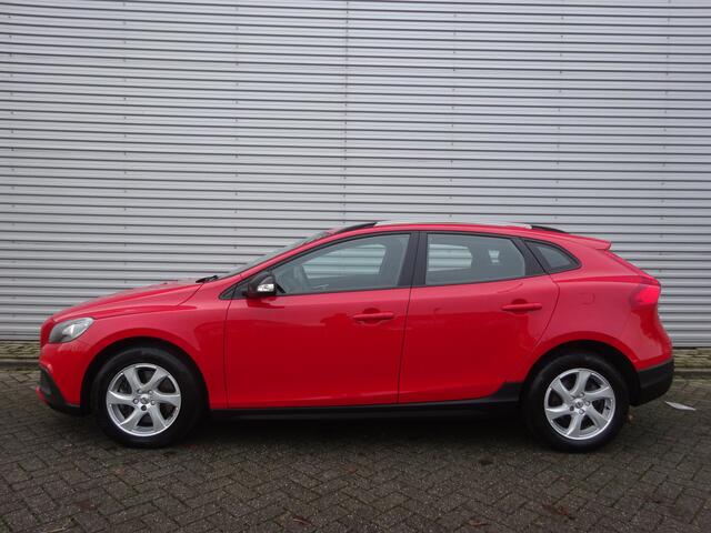 Volvo V40 CROSS COUNTRY 2.0 D2 Kinetic 1e Eigenaar / Automaat / Climate / Navi / Parkeers. / Lm velgen