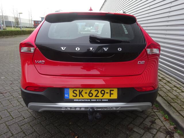 Volvo V40 CROSS COUNTRY 2.0 D2 Kinetic 1e Eigenaar / Automaat / Climate / Navi / Parkeers. / Lm velgen