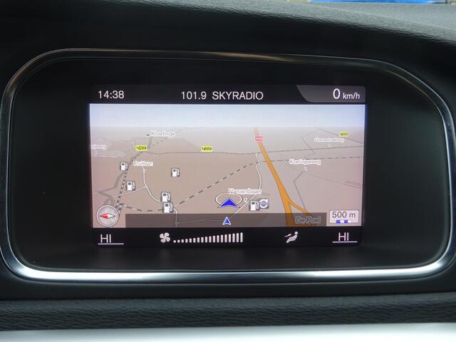 Volvo V40 CROSS COUNTRY 2.0 D2 Kinetic 1e Eigenaar / Automaat / Climate / Navi / Parkeers. / Lm velgen