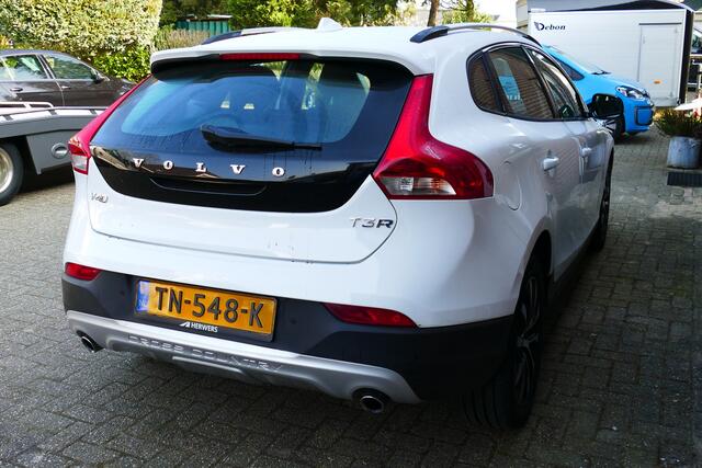 Volvo V40 CROSS COUNTRY 1.5 T3 Dynamic Edition. Led Koplampen, Stoelverw,