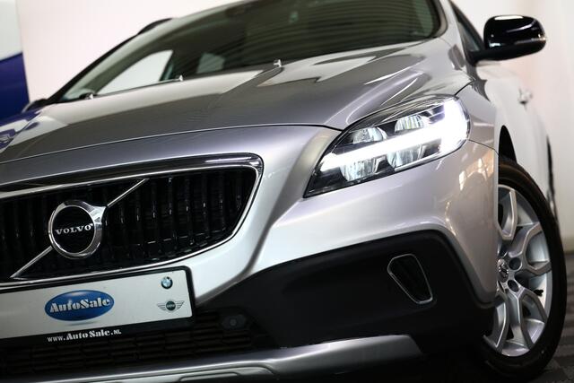 Volvo V40 CROSS COUNTRY 1.5 T3 Momentum