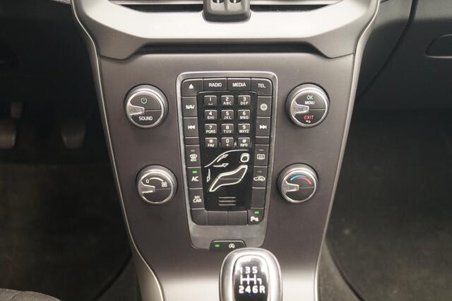 Volvo V40 CROSS COUNTRY 2.0 D2 120pk Kinetic -NAVI-PDC-AIRCO-