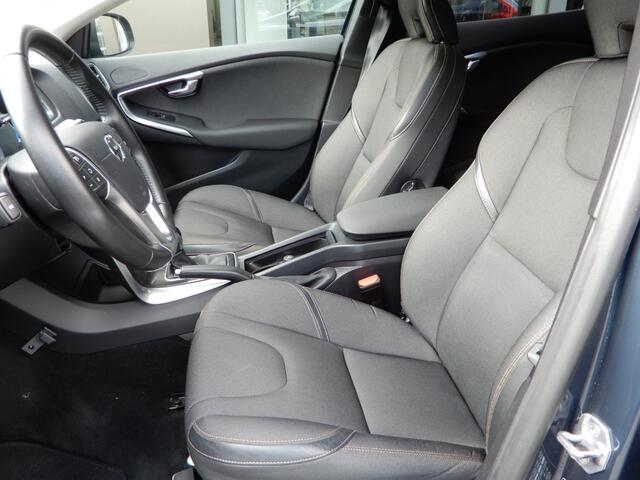 Volvo V40 CROSS COUNTRY 1.5 T3 Nordic+ | NL auto | lage km stand | dealer onderhouden |