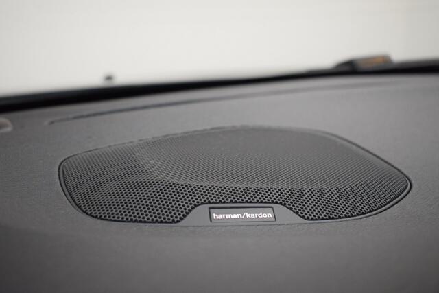 Volvo V40 CROSS COUNTRY T3 153pk AUT6 Polar+ Luxury Trekhaak 1500kg/ Harman Kardon/ Camera/ Leer/ Stoelverw./ Panp