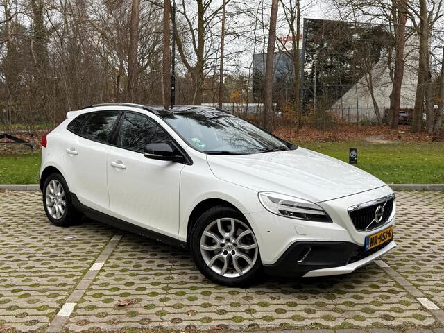 Volvo V40 CROSS COUNTRY 2.0 T4 Nordic+