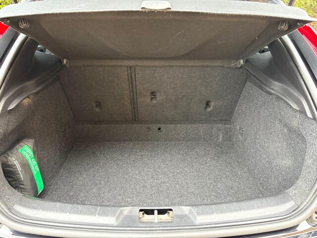 Volvo V40 CROSS COUNTRY T3 Polar+ Luxury | Panoramadak | Leder | Memory |