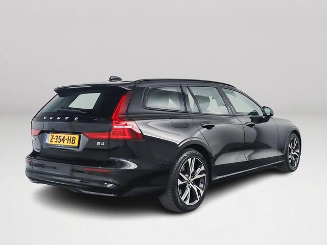 Volvo V60 B4 Plus Dark | Parkeercamera | Stoel- en stuurverwarming | Trekhaak