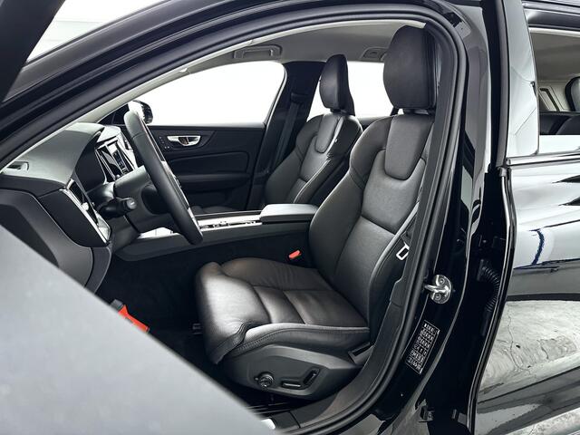 Volvo V60 B4 Plus Dark | Parkeercamera | Stoel- en stuurverwarming | Trekhaak