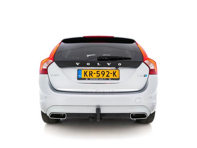 Volvo V60 2.4 D6 AWD Twin Engine Momentum Aut. *PANO | NAVI-FULLMAP | NAPPA-VOLLEDER | BI-XENON | CAMERA | ECC | PDC | CRUISE | SPORT-SEATS | 18"ALU*