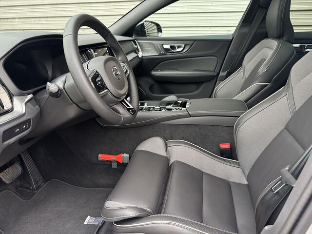 Volvo V60 2.0 T6 Recharge AWD Ultimate Dark / Custom made Black Sheep uitvoering / Styling pakket / 19" Dark wielen /