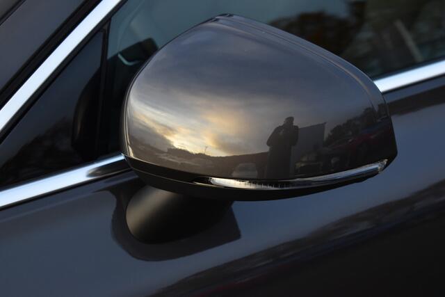 Volvo V60 T6 350PK Automaat Recharge AWD Essential Edition Leder | Camera | 19"LMV | Stoel-stuur verwarming | Getint glas