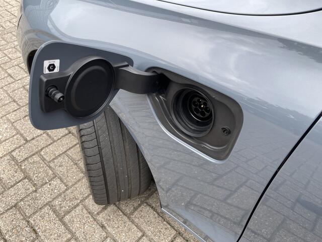 Volvo V60 2.0 T8 Recharge AWD Inscription Park Assist Pack