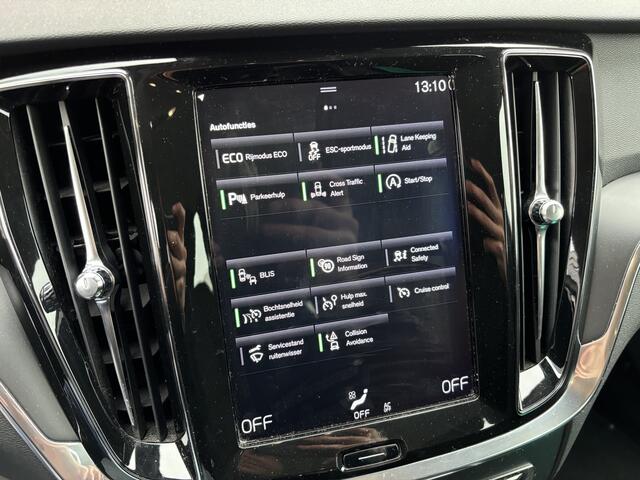 Volvo V60 2.0 T4 Momentum CARPLAY / DAB+ / ACC / DODEHOEK / NAVI / CLIMA / PDC / BLUETOOTH / NL-AUTO