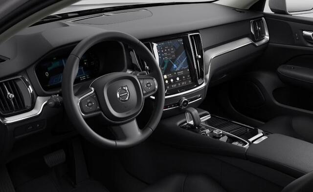 Volvo V60 2.0 T6 Plug-in hybrid AWD Essential | Driver Assist | Climate | Donker Glas | 19" | Park Assist Voor en Achter |