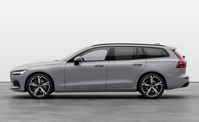 Volvo V60 2.0 T6 Plug-in hybrid AWD Essential | Driver Assist | Climate | Donker Glas | 19" | Park Assist Voor en Achter |