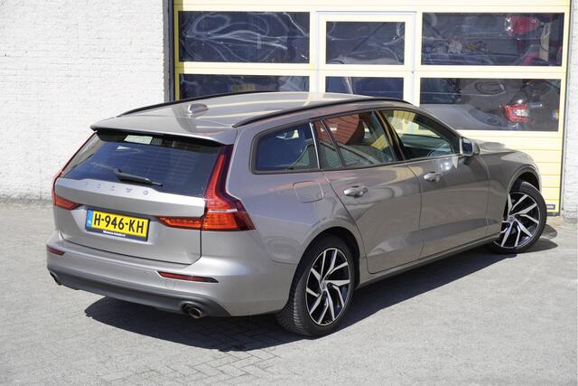 Volvo V60 2.0 T4 191PK! Automaat BJ2020 Lmv 18" | Led | Pdc | Navi | Elek. trekhaak | Verwarmd voorruit | Virtual cockpit | Climate control | Cruise control | Getint glas