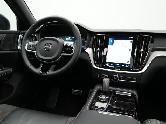Volvo V60 T6 Recharge AWD R-Design Plug In Hybrid Dealer O.H. PHEV | Panodak | Lederen Sportstoelen Memory | Harman Kardon | Apple Carplay | Navigatie | Camera | L.M. 19" | DAB | Virtual |