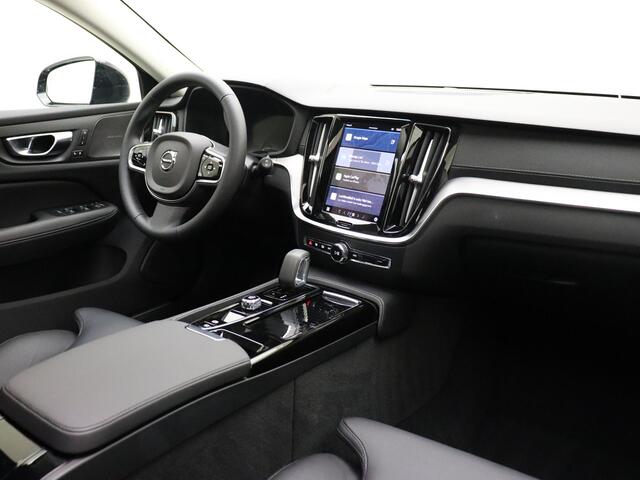 Volvo V60 T6 350pk AWD Ultra Dark / Panorama dak / Harman en Kardon Audio / Elektr. stoelen met geheugen / HUD / 19'' velgen / Lederen dashboard /
