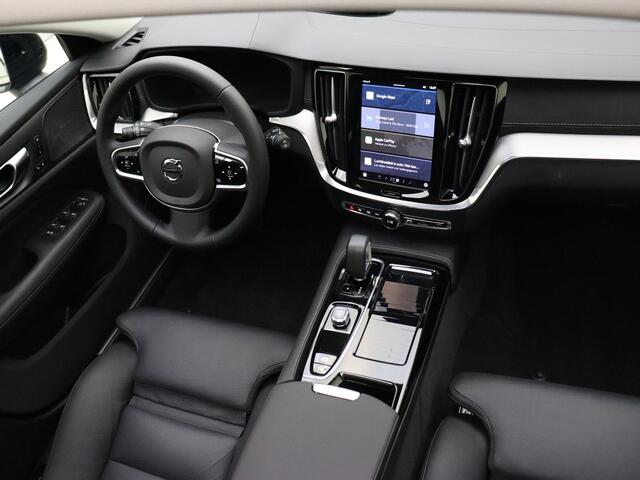 Volvo V60 T6 350pk AWD Ultra Dark / Panorama dak / Harman en Kardon Audio / Elektr. stoelen met geheugen / HUD / 19'' velgen / Lederen dashboard /