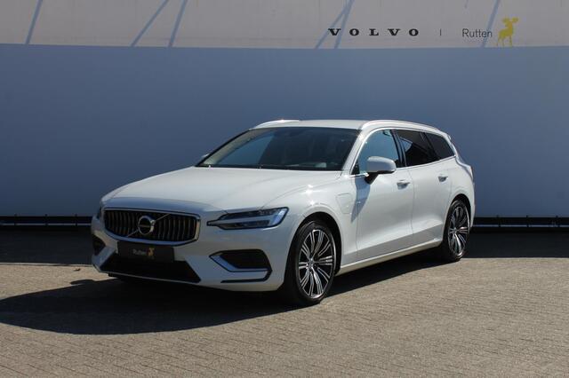 Volvo V60 T6 350PK Plug-in hybrid AWD Plus Bright Long Range / 19" lichtmetalen velgen / Harman Kardon Audio / Adaptieve Cruise Control / Elektrisch verstelbare voorstoelen met geheugen