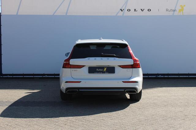 Volvo V60 T6 350PK Plug-in hybrid AWD Plus Bright Long Range / 19" lichtmetalen velgen / Harman Kardon Audio / Adaptieve Cruise Control / Elektrisch verstelbare voorstoelen met geheugen