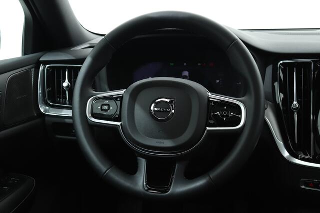 Volvo V60 2.0 T6 PHEV AWD PLUS DARK AUT8 | Panoramadak | 19 inch | Trekhaak
