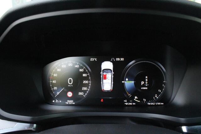 Volvo V60 2.0 T6 340PK RECHARGE AWD R-DESIGN **NIEUWSTAAT!** | ELEKTRISCH BEDIENBARE VOORSTOELEN MET GEHEUGEN OP BESTUURDERSSTOEL | 18" 5-Y SPAAKS MATT BLACK / DIAMOND CUT R-DESIGN WIELEN | HIGH PERFORMANCE SOUND HARMAN KARDON | ADAPTIVE CRUISE CONTROL | ACHTERUITR