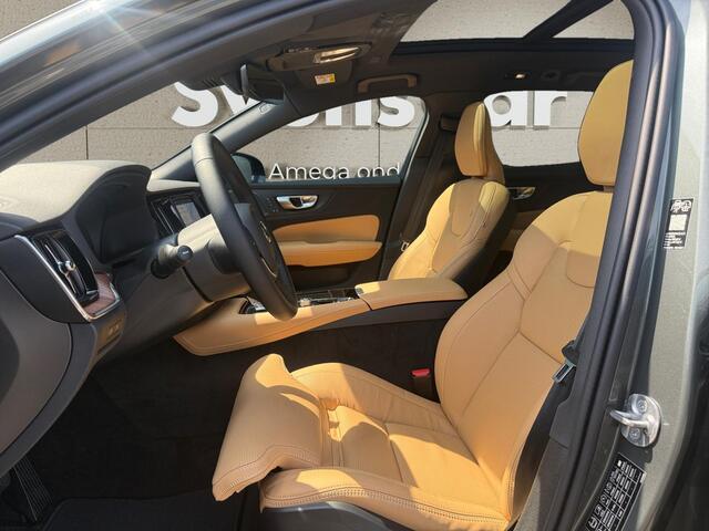 Volvo V60 2.0 T6 Plug-in hybrid AWD Plus Dark | Amber Nappa Lederen bekleding | Panoramadak | Extra getint glas | Harman/Kardon Audio |