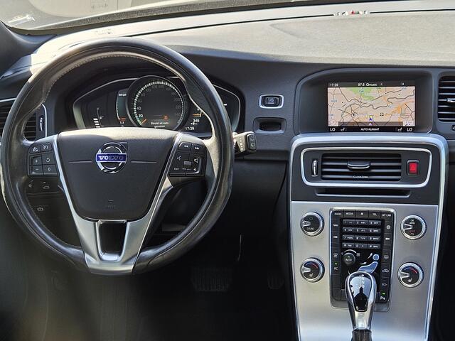 Volvo V60 1.5 T2 Polar+ Dynamic LEER NAVI TEL LM TREKHAAK