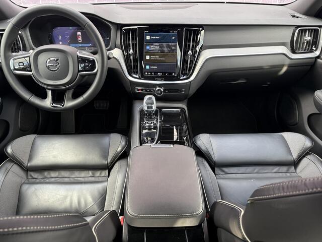 Volvo V60 2.0 T6 Plug-in hybrid AWD Plus Dark | Trekhaak | Harman/Kardon | Sport stoelen | Zwarte hemel | Long Range | Camera |