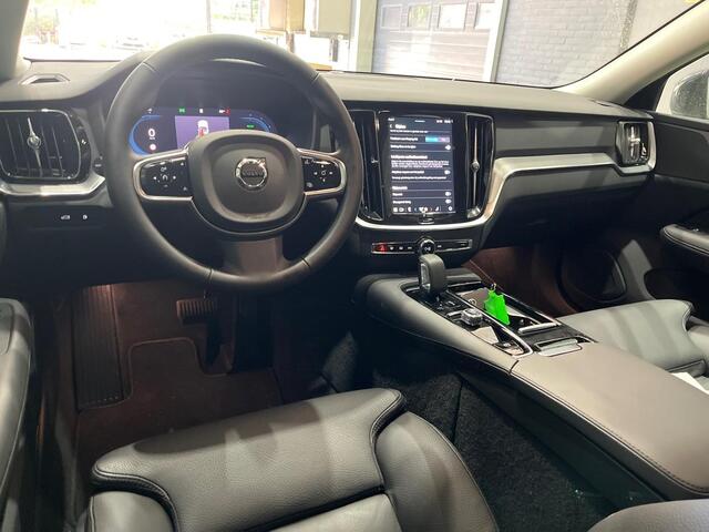 Volvo V60 T6 Plug-in hybrid Plus Dark | Long Range | Stoel+Stuurverwarming | Keyless | Camera | Elektrische Achterklep