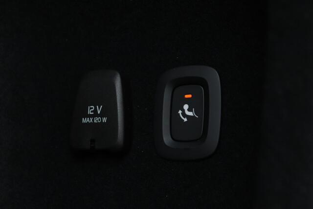 Volvo V60 T6 PLUG-IN HYBRID AWD PLUS DARK -PANO.DAK|HARMAN/KARDON|360°CAM|BLIS|TREKHAAK