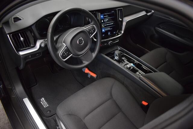 Volvo V60 2.0 B3 163pk AUT8 Momentum Business Adapt. Cruise/ Camera/ DAB/ Apple Carplay