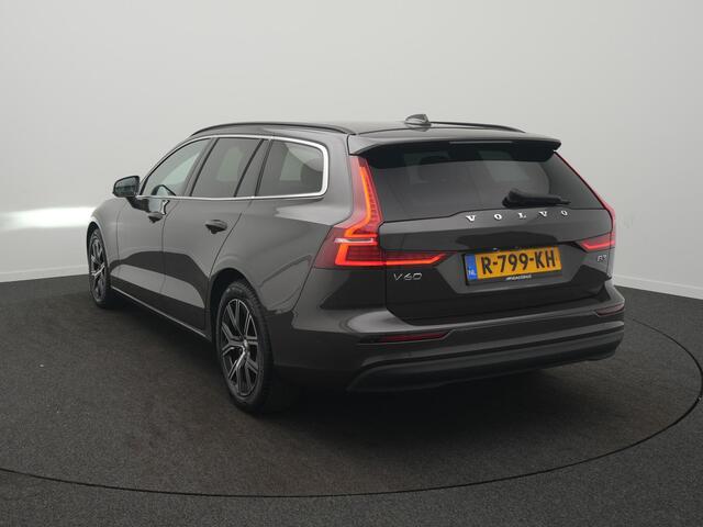 Volvo V60 2.0 B3 Core - RIJKLAARPRIJS - All seasonbanden - DAB+ - Achteruitrijcamera - Keyless Entry & GO - Stoel- en Stuurverwarming