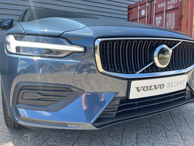 Volvo V60 2.0 B3 Essential Edition / Pack Climat / 18" 5 double spoke / Trekhaak semi elektrisch /