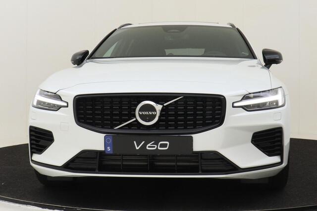 Volvo V60 T6 PLUG-IN HYBRID AWD ULTRA DARK -PANO.DAK|BOWERS&WILKINS|360°CAM|POWER-SEATS|19"|ADAP.LED