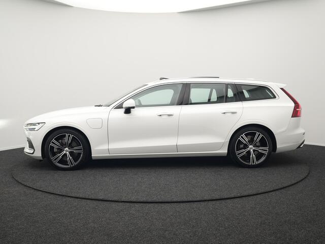 Volvo V60 T6 Recharge AWD Inscription Plug In Hybrid 340pk Dealer O.H. PHEV | Panodak | Lederen Sportstoelen Memory | Trekhaak af Fabriek | Harman Kardon | Navigatie | Apple Carplay | Acam | L.M. 19" | Stoel & Stuurverwarming | DAB | Virtual |
