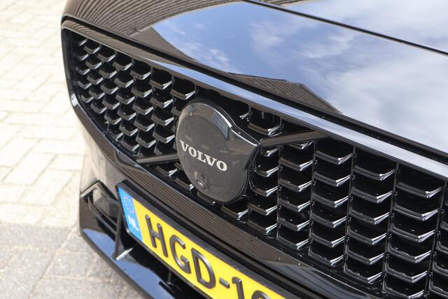 Volvo V60 T6 Plug-in hybrid AWD Ultra Dark | 20" Heico sportvelgen | Bastuck uitlaat | Heico sportveren | Bowers & Wilkins
