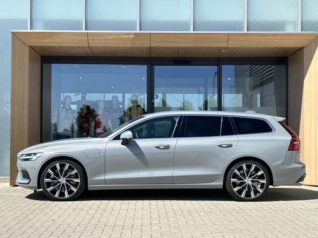 Volvo V60 T6 Aut. Plug-in hybrid AWD Plus Bright | Getint glas | Panoramadak